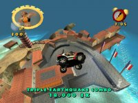 240990-bikini-beach-stunt-racer-windows-screenshot-sending-the-lady.jpg